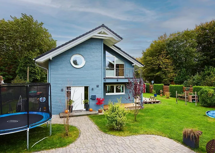 New - Wooden House Hamburg